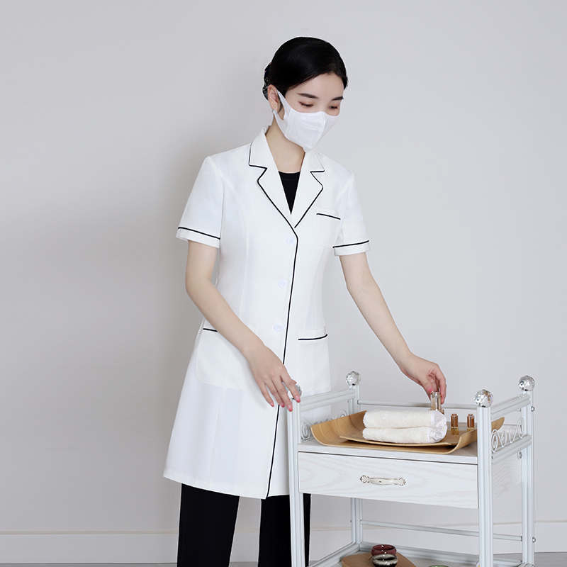 Short-Sleeve White Lab Coat Me - đánh giá và giá Medical Lab Years